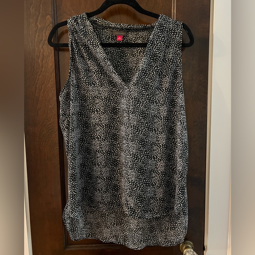 Vince Camuto Black and White Sleeveless Top Size Medium